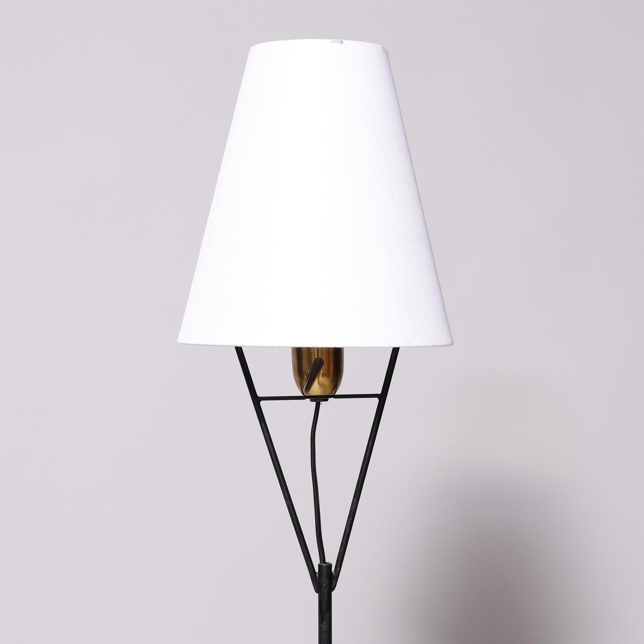 Vice Versa floor lamp by Carl Auböck In Good Condition In PARIS, FR
