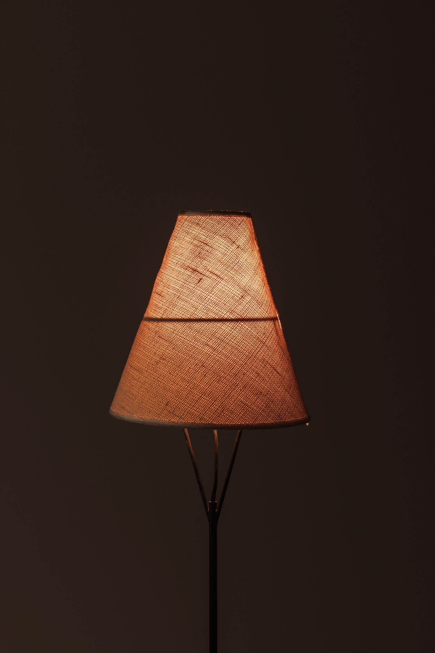 Lampadaire 'Vice Versa' de Carl Auböck produit par ASEA en Suède, années 1950. en vente 1
