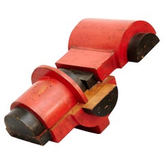Scultura Vicenç Orsolà Exempt AEM-501 Red Black Wood