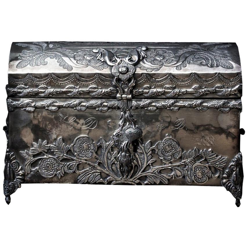 Viceregal Chiseled Silver Casket, Decorated with Organic Motifs For Sale