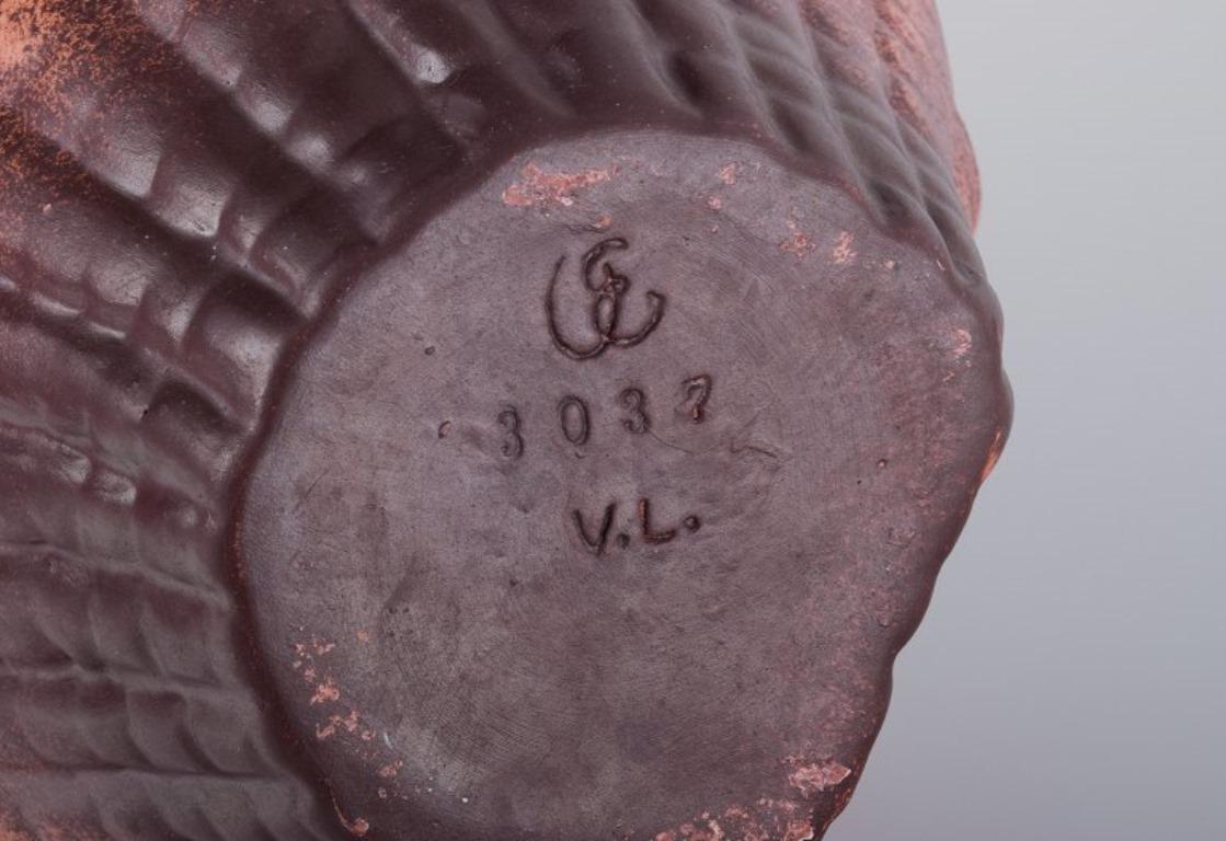 Céramique Vicke Lindstrand (1904-1983) pour Upsala Ekeby. Bol en céramique en forme de coquillage. en vente
