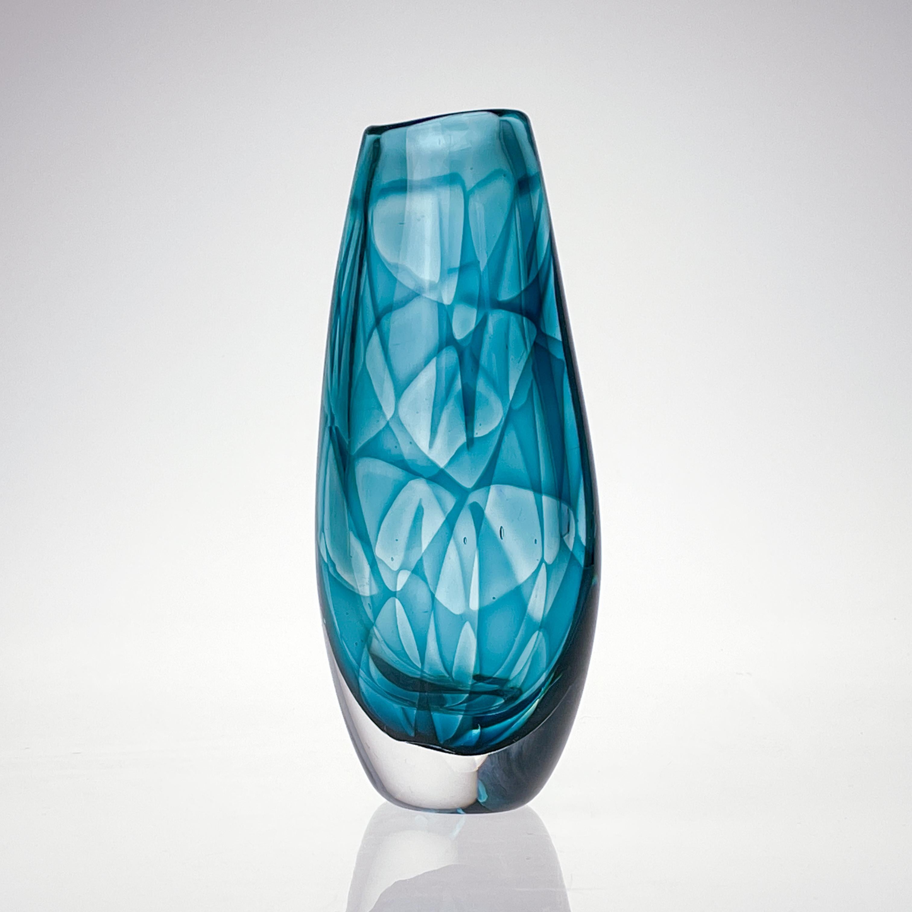 Suédois Vicke Lindstrand vase d'art moderne scandinave en verre couleur turquoise, années 1960 en vente