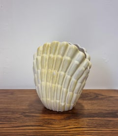 Vicke Lindstrand, Ceramic Seashell Vase, for Ekeby Sweden, Scandinavian Modern