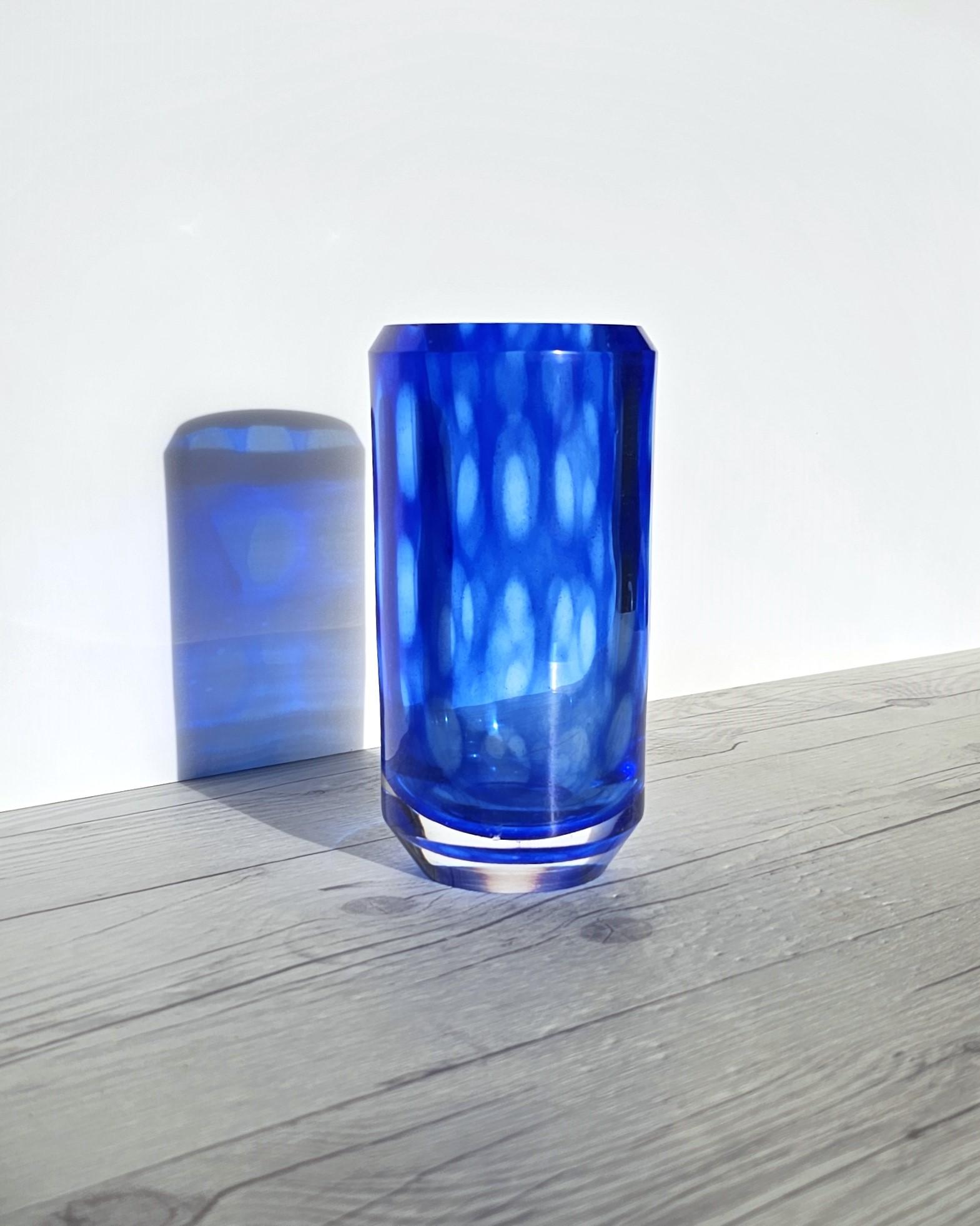 Vicke Lindstrand 'Colora' series for Kosta, Modernist Lapis and Cobalt Blue Vase For Sale 3