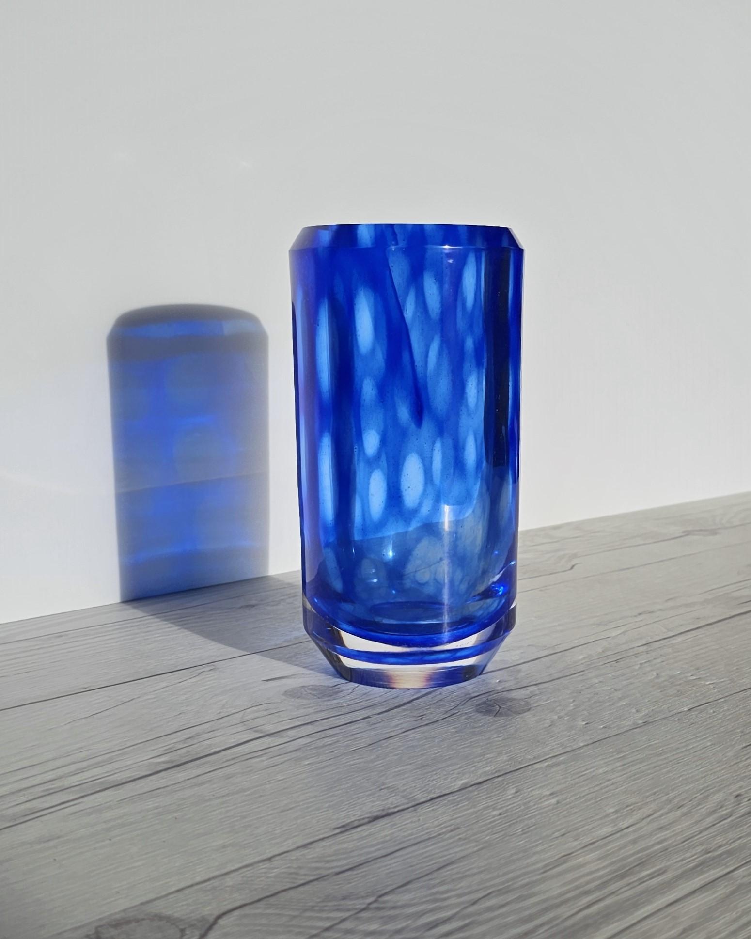 Vicke Lindstrand 'Colora' series for Kosta, Modernist Lapis and Cobalt Blue Vase For Sale 4