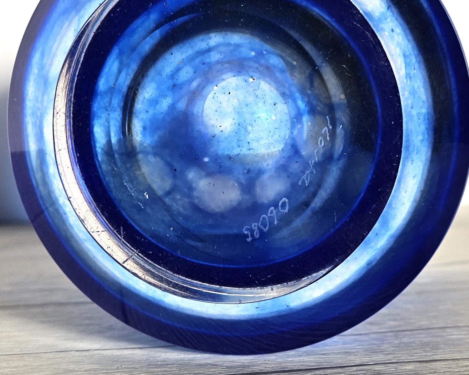 Vicke Lindstrand 'Colora' series for Kosta, Modernist Lapis and Cobalt Blue Vase For Sale 5