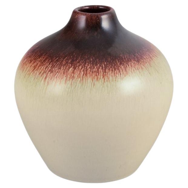 Vicke Lindstrand per Ekeby. Vaso in ceramica "Marianne". 1950-1952 in vendita