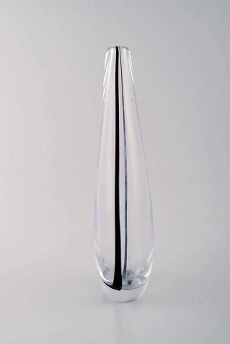 Vicke Lindstrand for Kosta Boda art glass vase.
Signed: Kosta.
Measures: 28.5 cm. x 8.5 cm.
In perfect condition.
Sweden 1950s-1960s.
