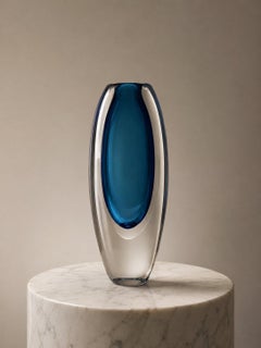 Vicke Lindstrand für Kosta Boda Sommerso Blaue Kunstglasvase, Schweden, 1960er Jahre
