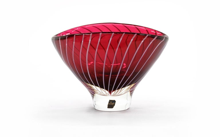 Mid-Century Modern Vicke Lindstrand for Kosta Cranberry White Stripe Bowl. Swedish Art Glass, 1950s For Sale