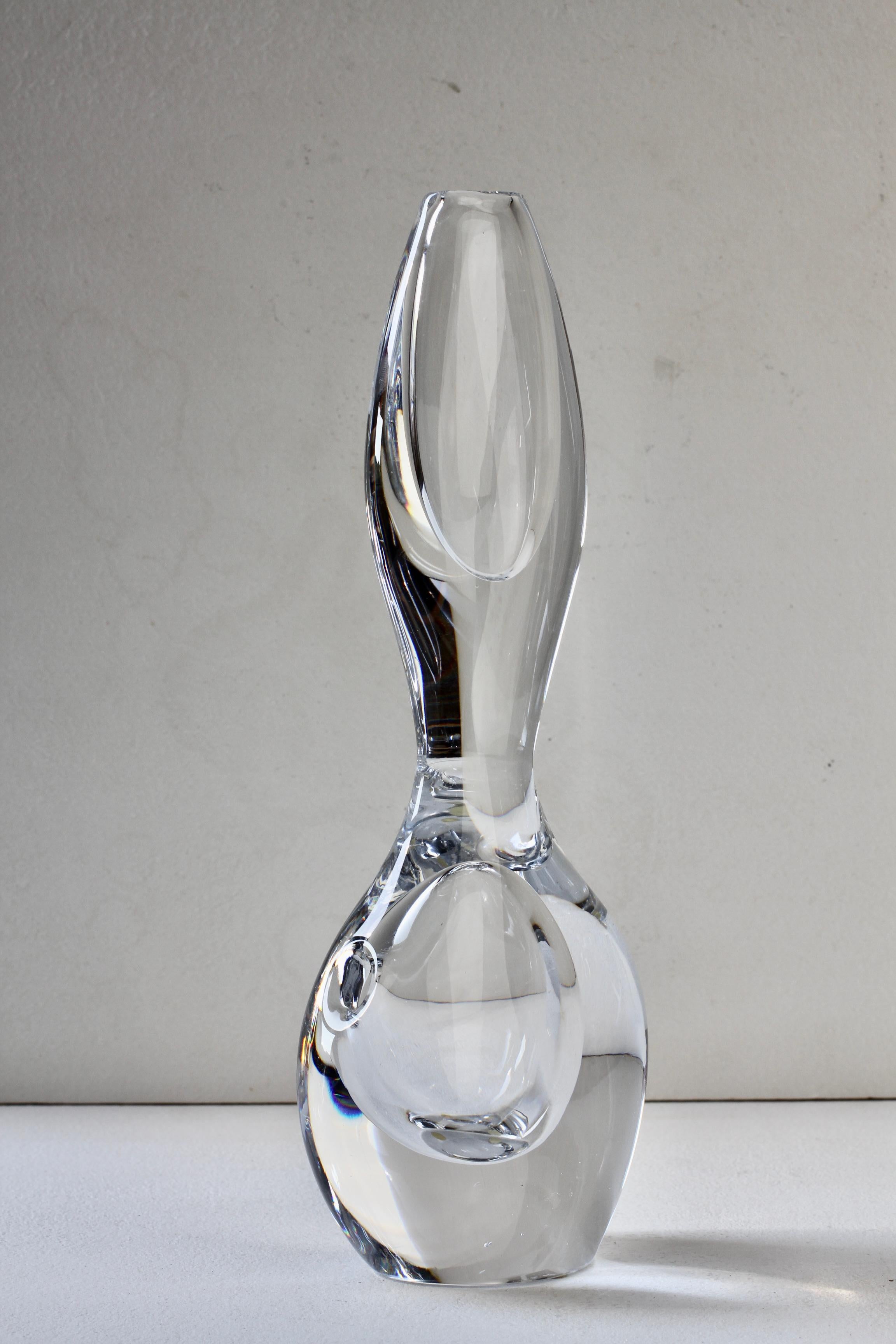 Vicke Lindstrand pour Kosta Glasbruk, 1950, grand vase en verre à deux trous 