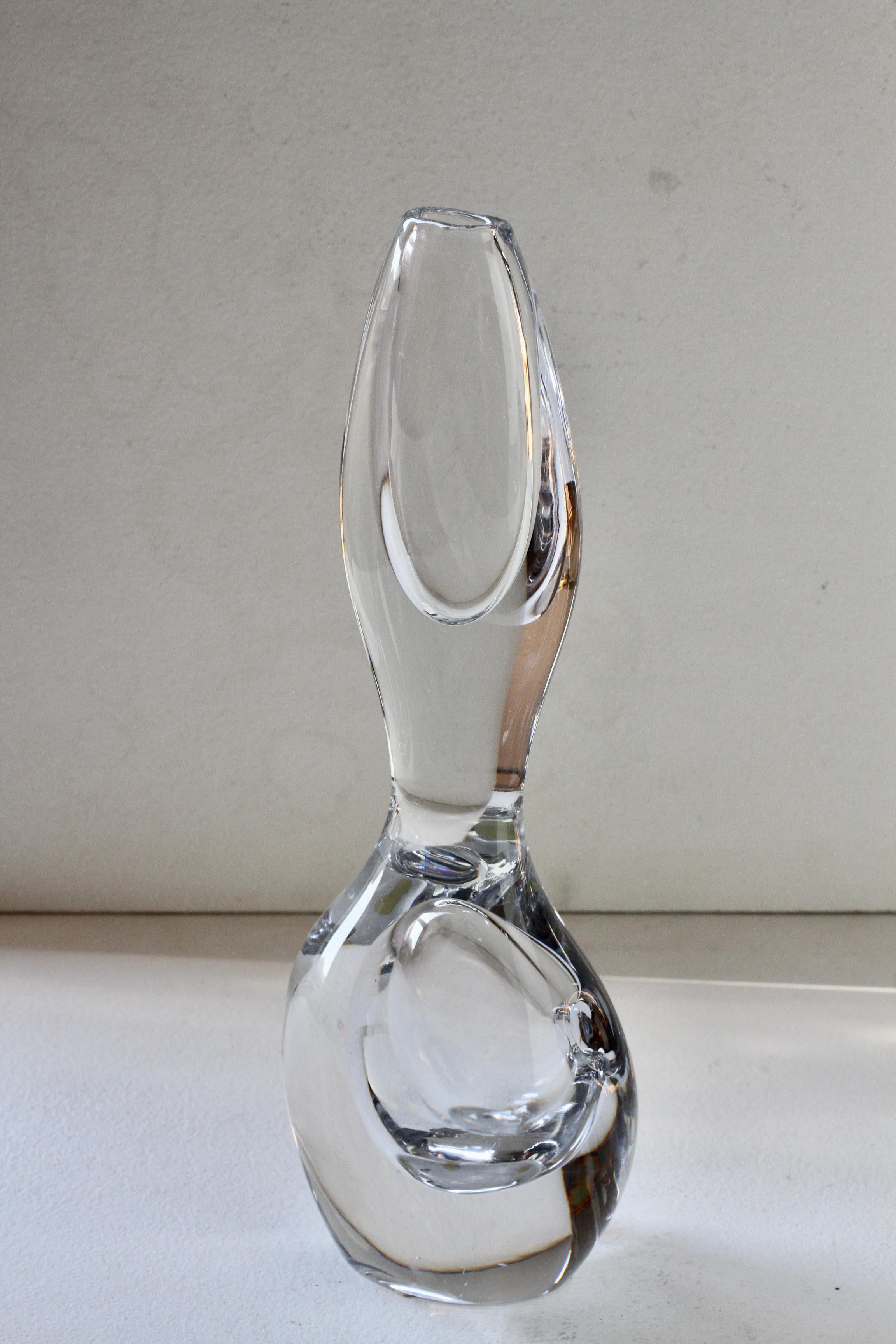 Verre brun Vicke Lindstrand pour Kosta Glasbruk, 1950, grand vase en verre à deux trous 
