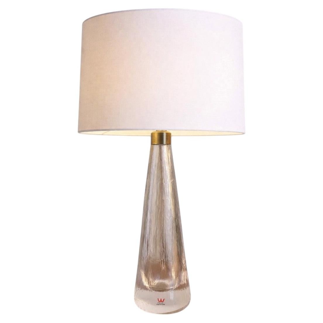 Vicke Lindstrand para Kosta Lámpara de cristal, Suecia, años 50 -Vidrio artístico de cristal texturado en venta