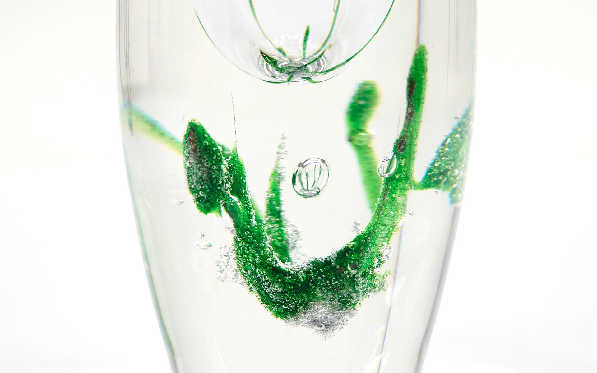 Scandinavian Modern Vicke Lindstrand for Kosta Seaweed Glass Vase, Green Art Glass, Sweden, 1950s For Sale