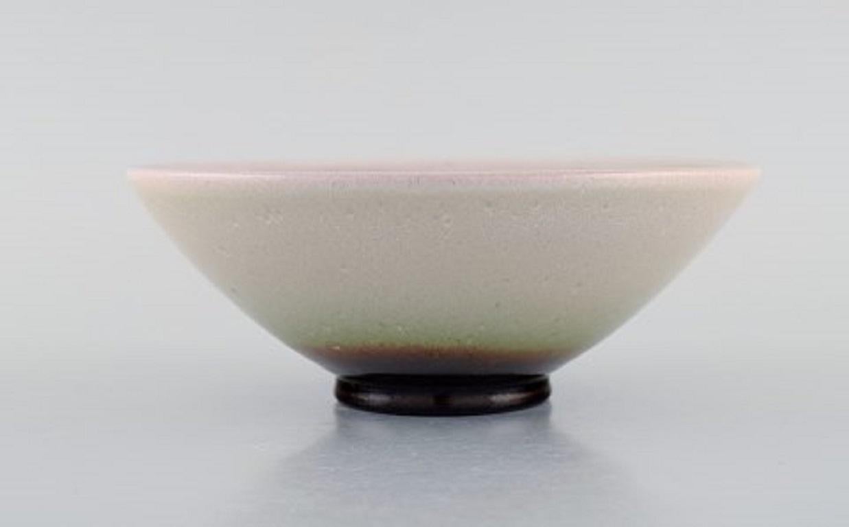 Scandinavian Modern Vicke Lindstrand for Upsala-Ekeby, Bowl in Glazed Ceramics, Mid-20th Century