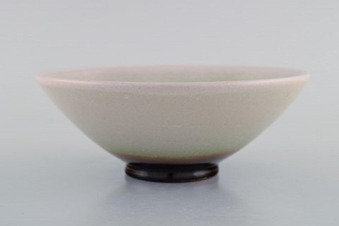 Swedish Vicke Lindstrand for Upsala-Ekeby, Bowl in Glazed Ceramics, Mid-20th Century