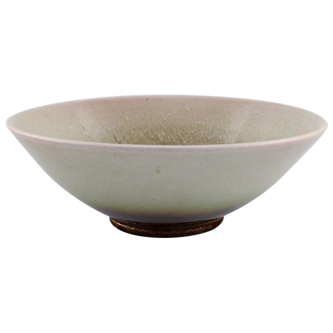 Vicke Lindstrand for Upsala-Ekeby, Large Bowl in Glazed Ceramics For Sale