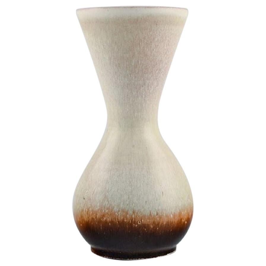 Vicke Lindstrand for Upsala-Ekeby, Vase in Glazed Ceramics, Mid-20th Century