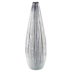 Vicke Lindstrand for Upsala-Ekeby, Vase in White Glazed Ceramics, 1950s
