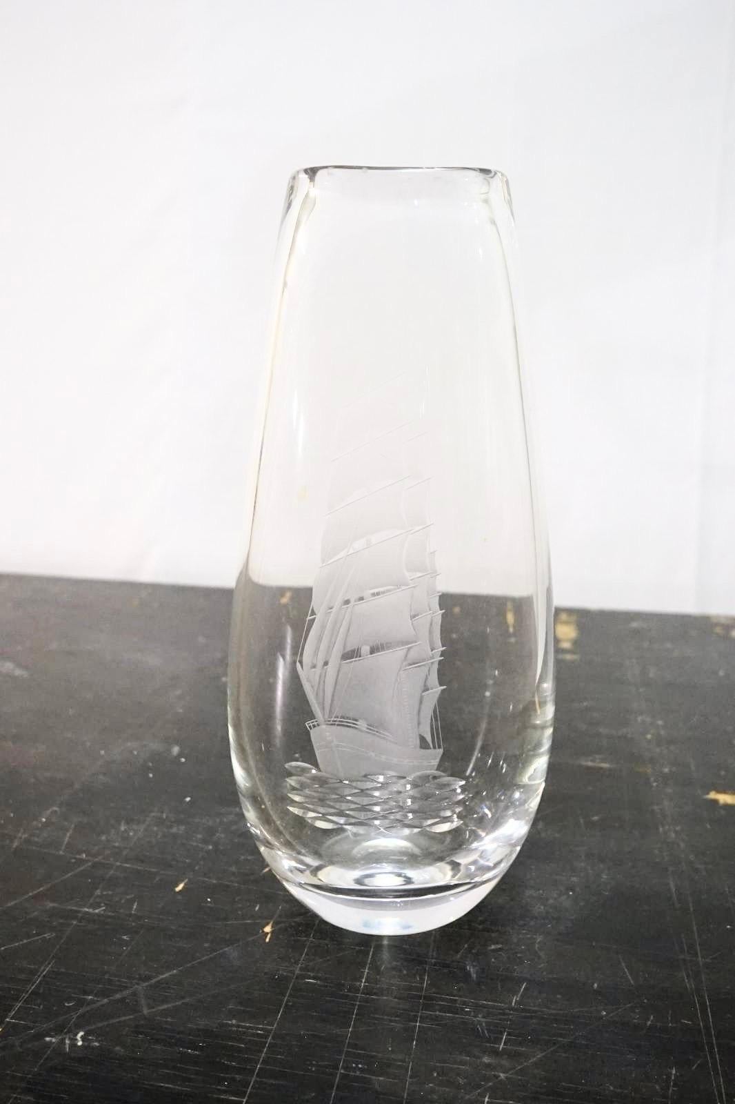 Scandinavian Modern Vicke Lindstrand Glass Vase Produced by Kosta 1950’s