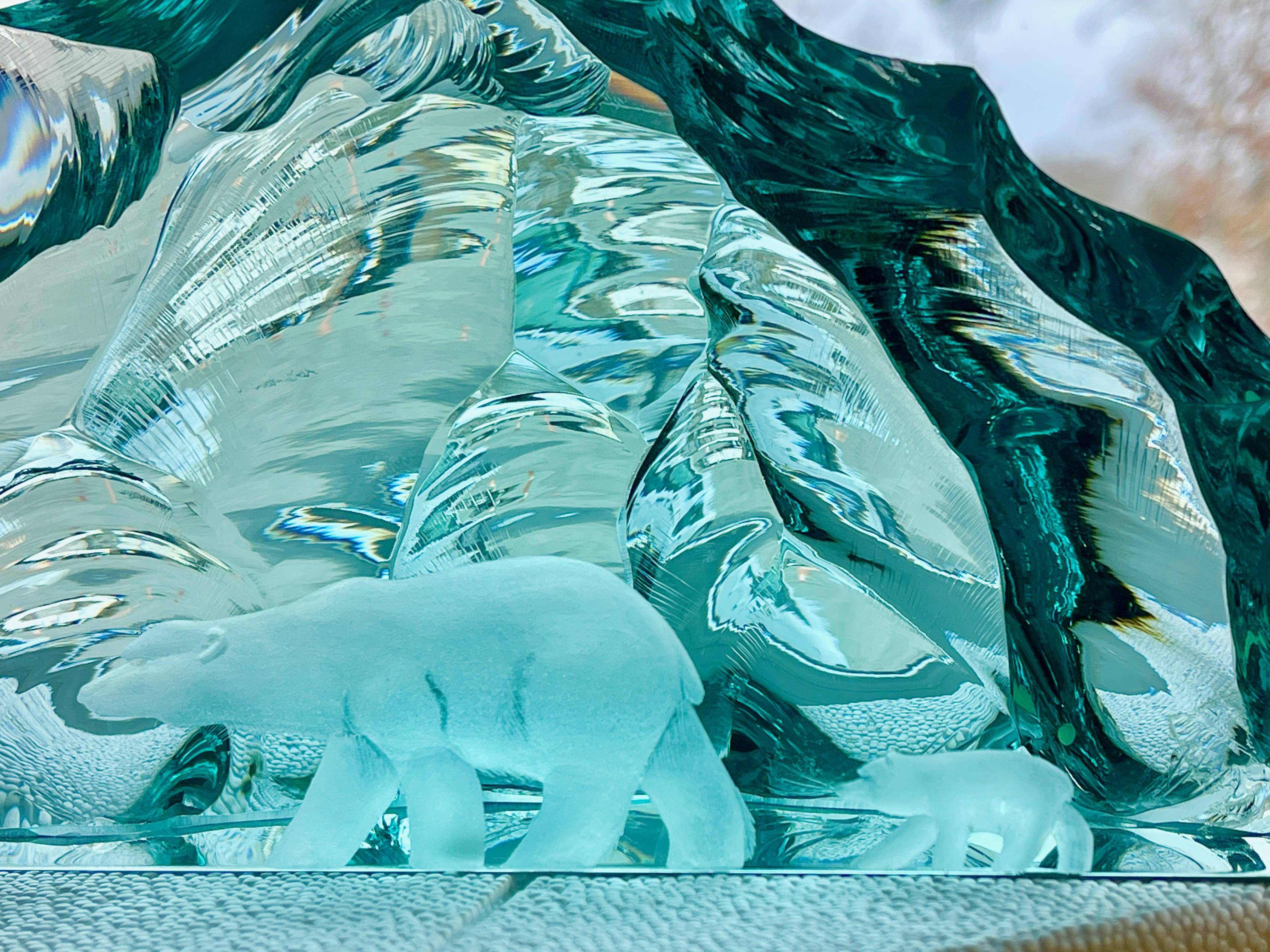 Mid-20th Century Vicke Lindstrand Kosta Boda Polar Bears in Art Glass For Sale