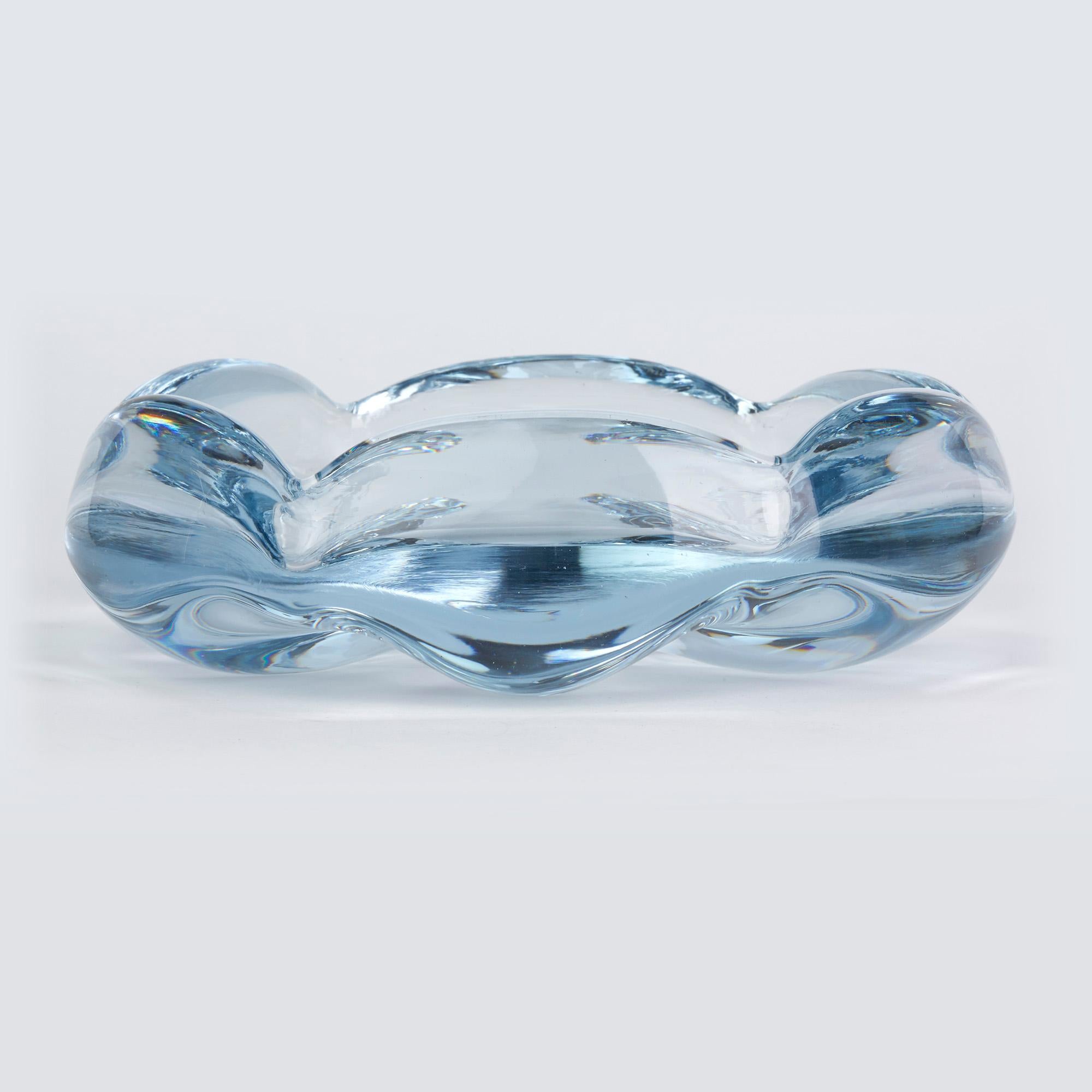 Mid-Century Modern Vicke Lindstrand Orrefors Swedish Stella Polaris Blue Art Glass Bowl, 1950
