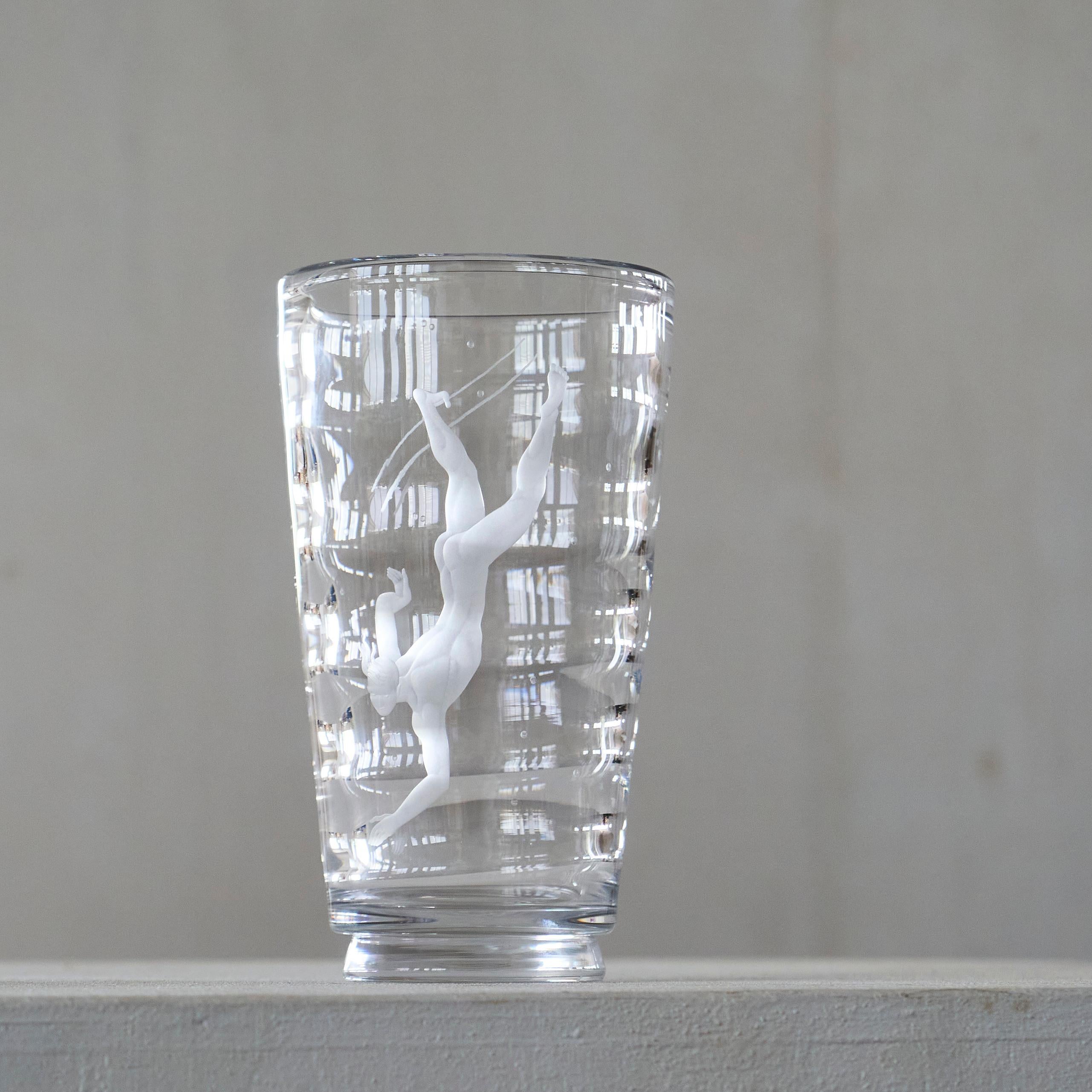Vicke Lindstrand Rare and Large 'Dykare' or 'Diver' Vase in Etched Glass for Orrefors, Sweden, 1930s.

A very rare and mesmerizingly beautiful 'diver' vase by Vicke Lindstrand for Orrefors - designed in 1934. A wonderful design with a stylized diver