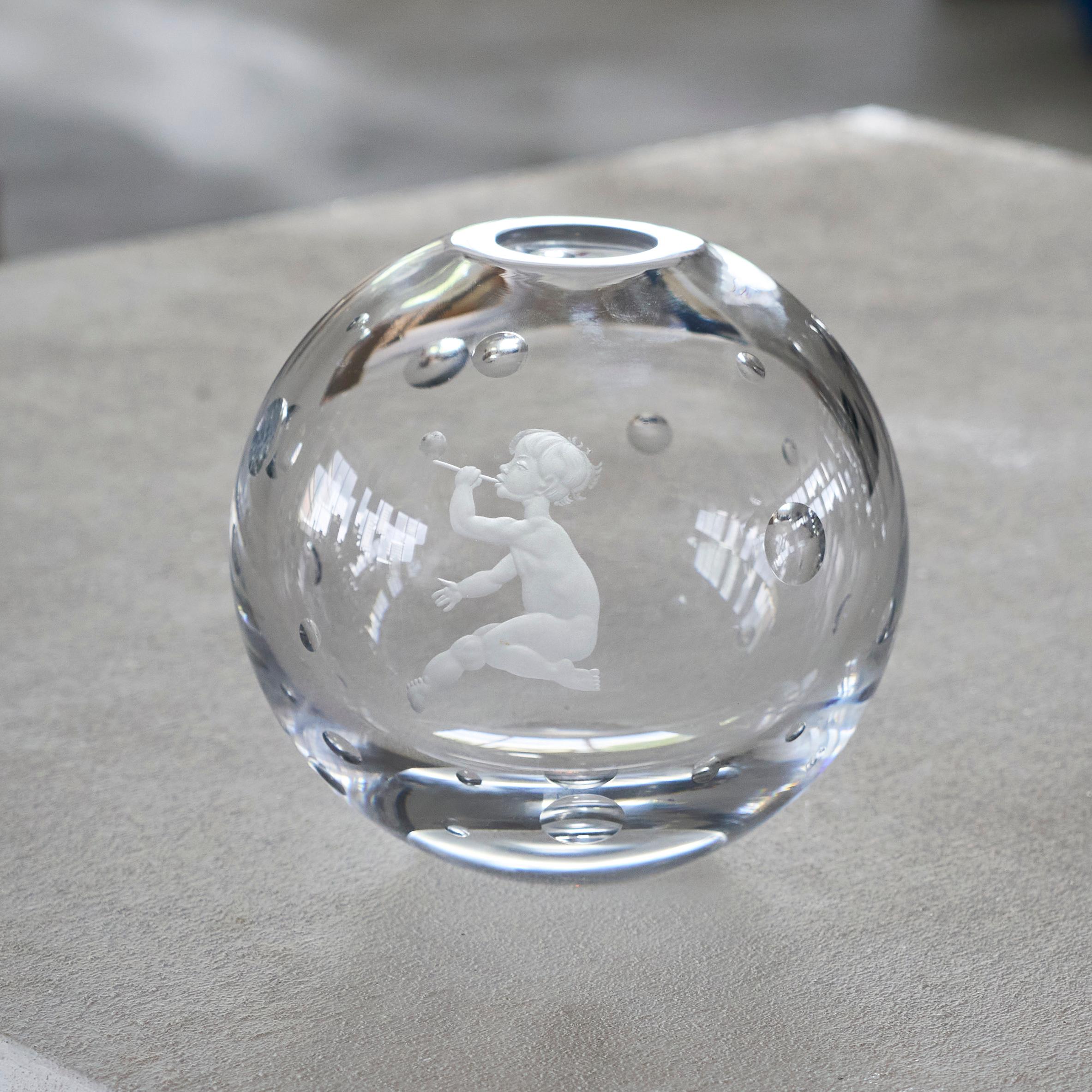 Vicke Lindstrand Rare 'Bubbles' Vase in Etched Glass for Orrefors, Sweden, 1930s.

A very rare, beautiful and whimsical 'bubbles' vase by Vicke Lindstrand for Orrefors. A wonderful design with a child - his son - blowing (soap) bubbles. These