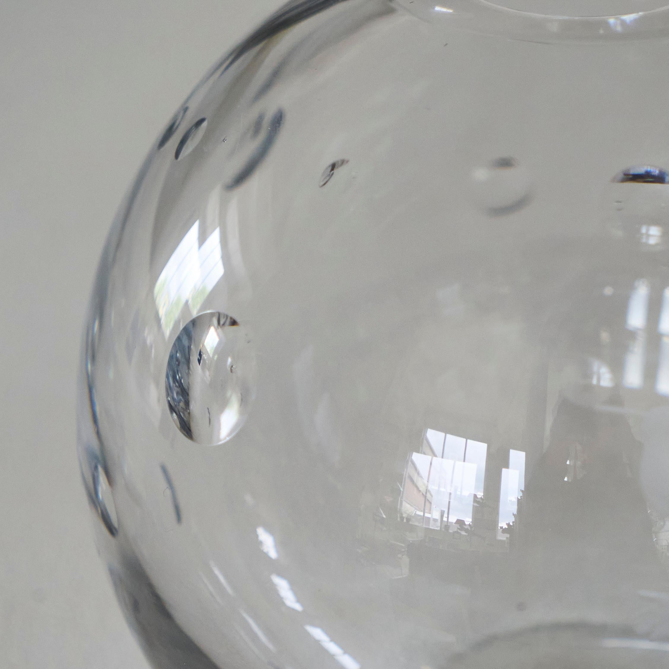 Vicke Lindstrand Rare 'Bubbles' Vase in Etched Glass for Orrefors Sweden 1930s In Good Condition For Sale In Tilburg, NL