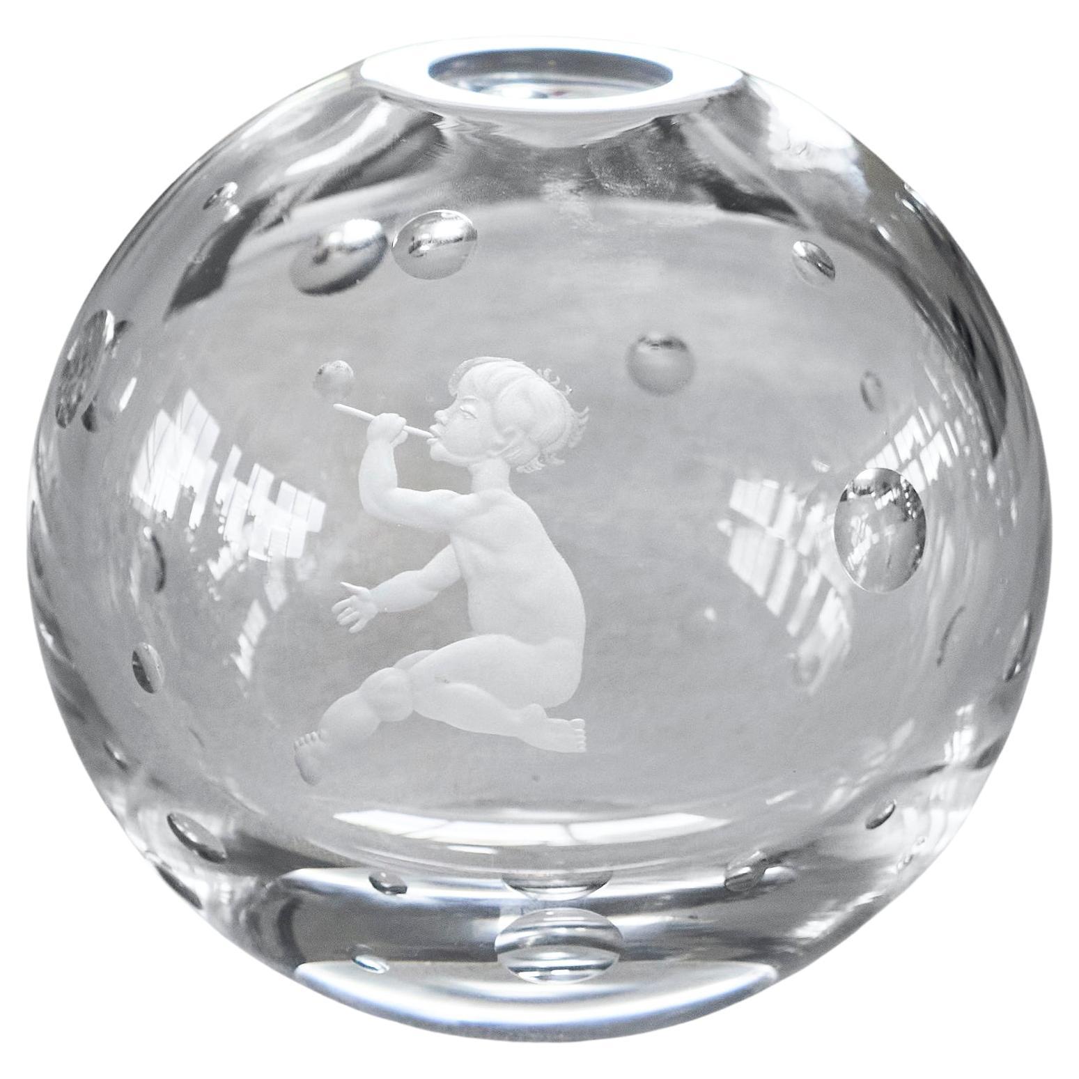 Vicke Lindstrand Rare 'Bubbles' Vase in Etched Glass for Orrefors Sweden 1930s For Sale