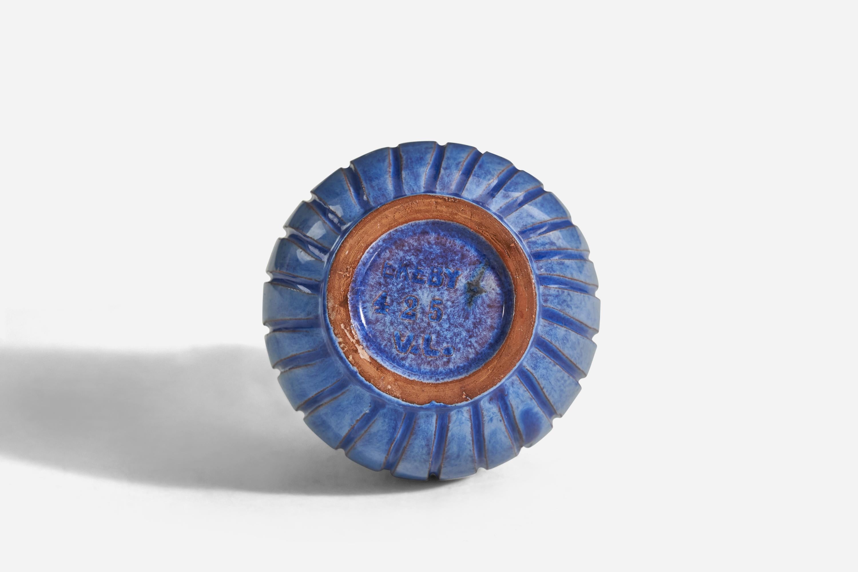 Vicke Lindstrand, Vase, Blue-Glazed Earthenware, Upsala-Ekeby, Sweden, 1940s In Good Condition For Sale In High Point, NC