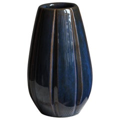 Vicke Lindstrand, Vase, Glazed Stoneware, Upsala-Ekeby, Sweden, 1940s