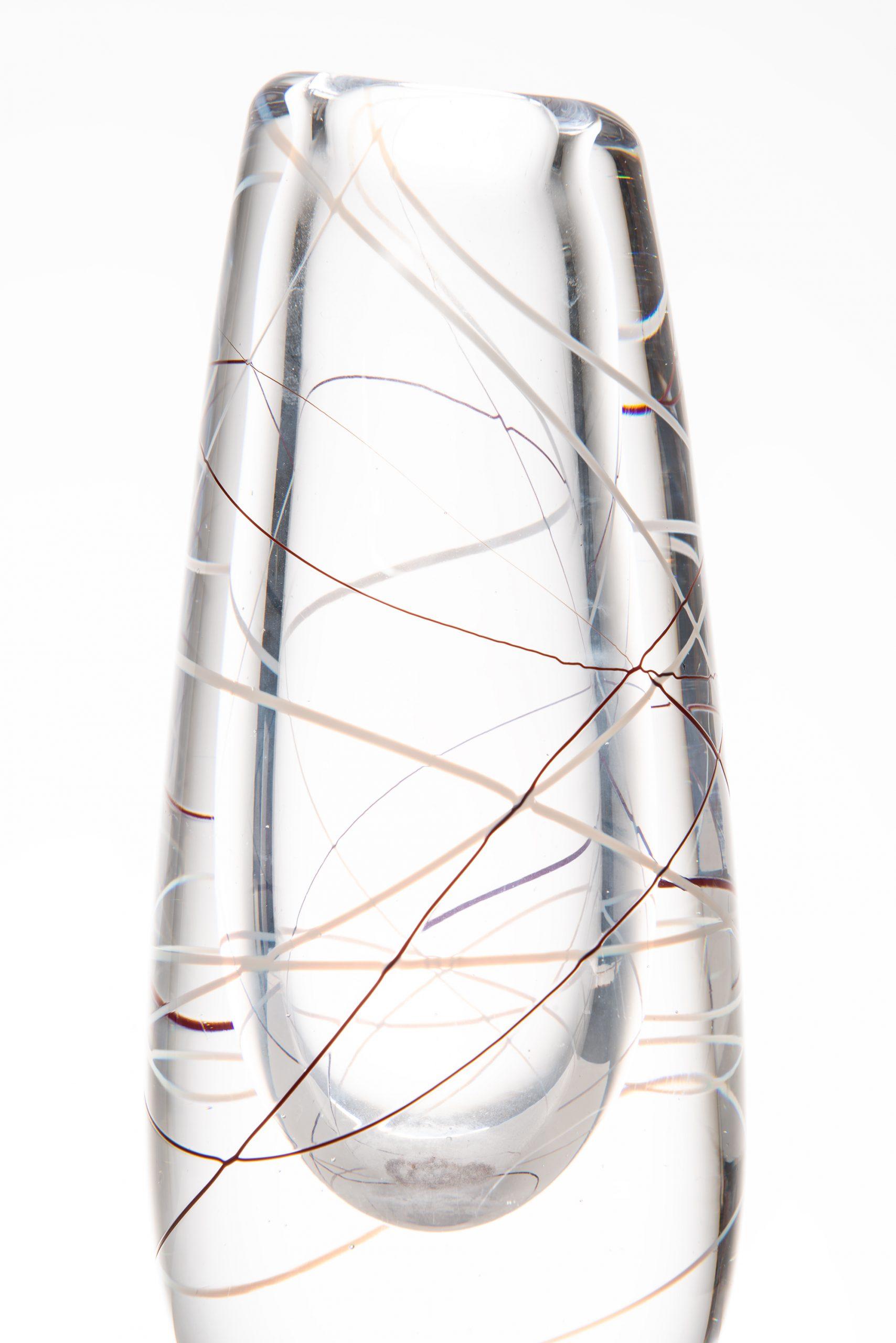 Glass vase designed by Vicke Lindstrand. Produced by Kosta in Sweden. Signed ‘Kosta LH 1088.