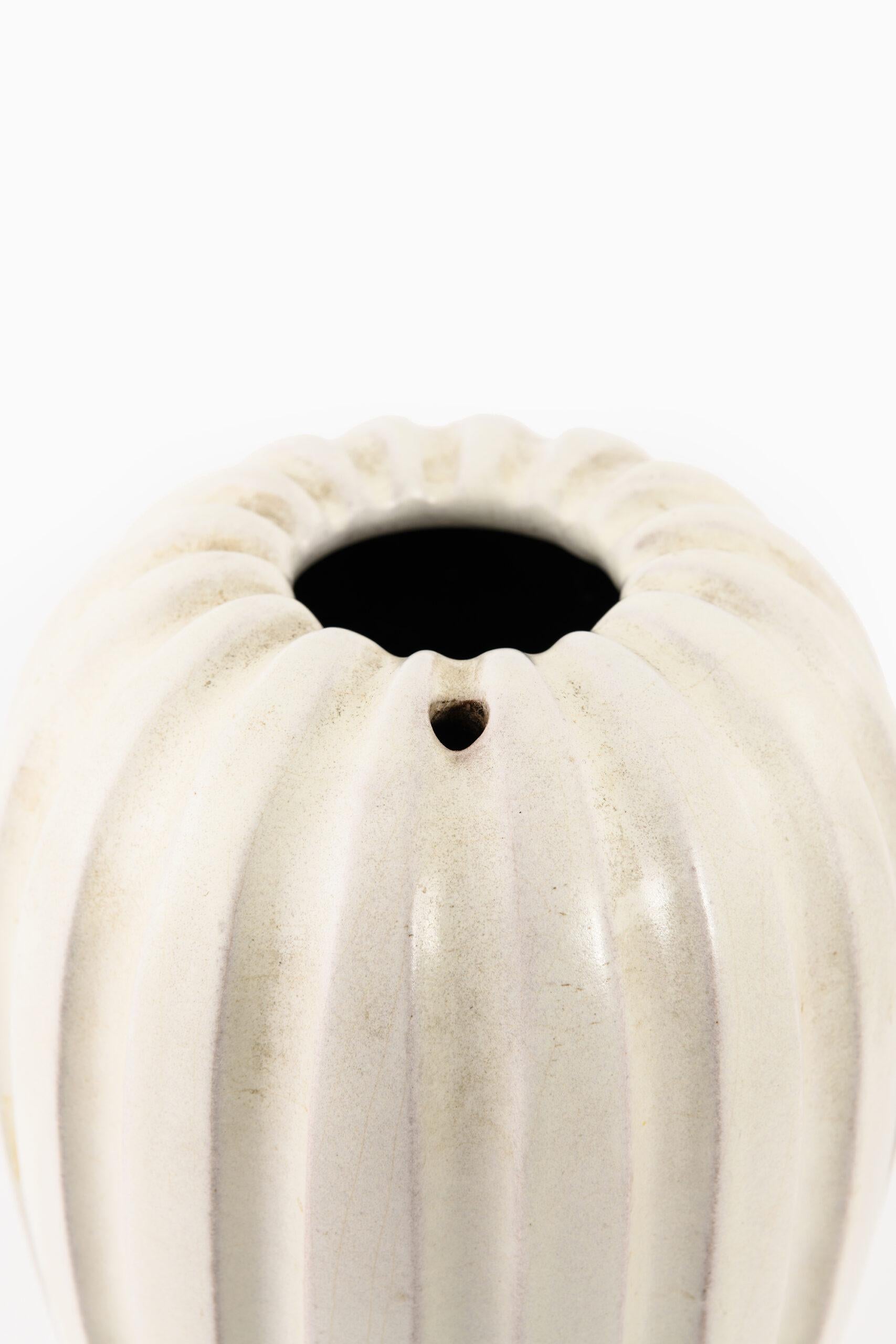 Swedish Vicke Lindstrand Vase Produced by Upsala Ekeby For Sale