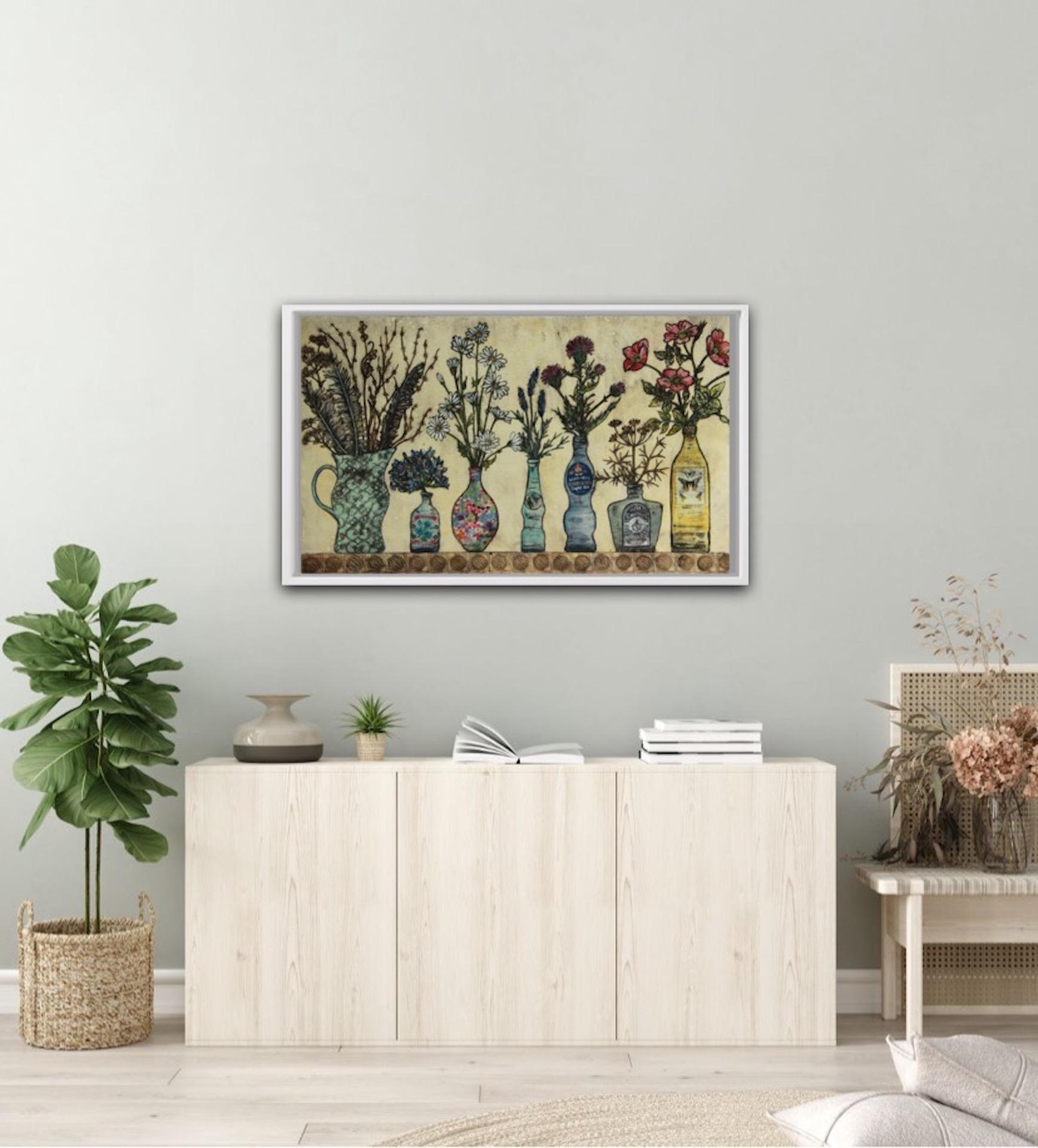 Vicky Oldfield, plumas y flores, bodegones, arte asequible, arte en línea en venta 3