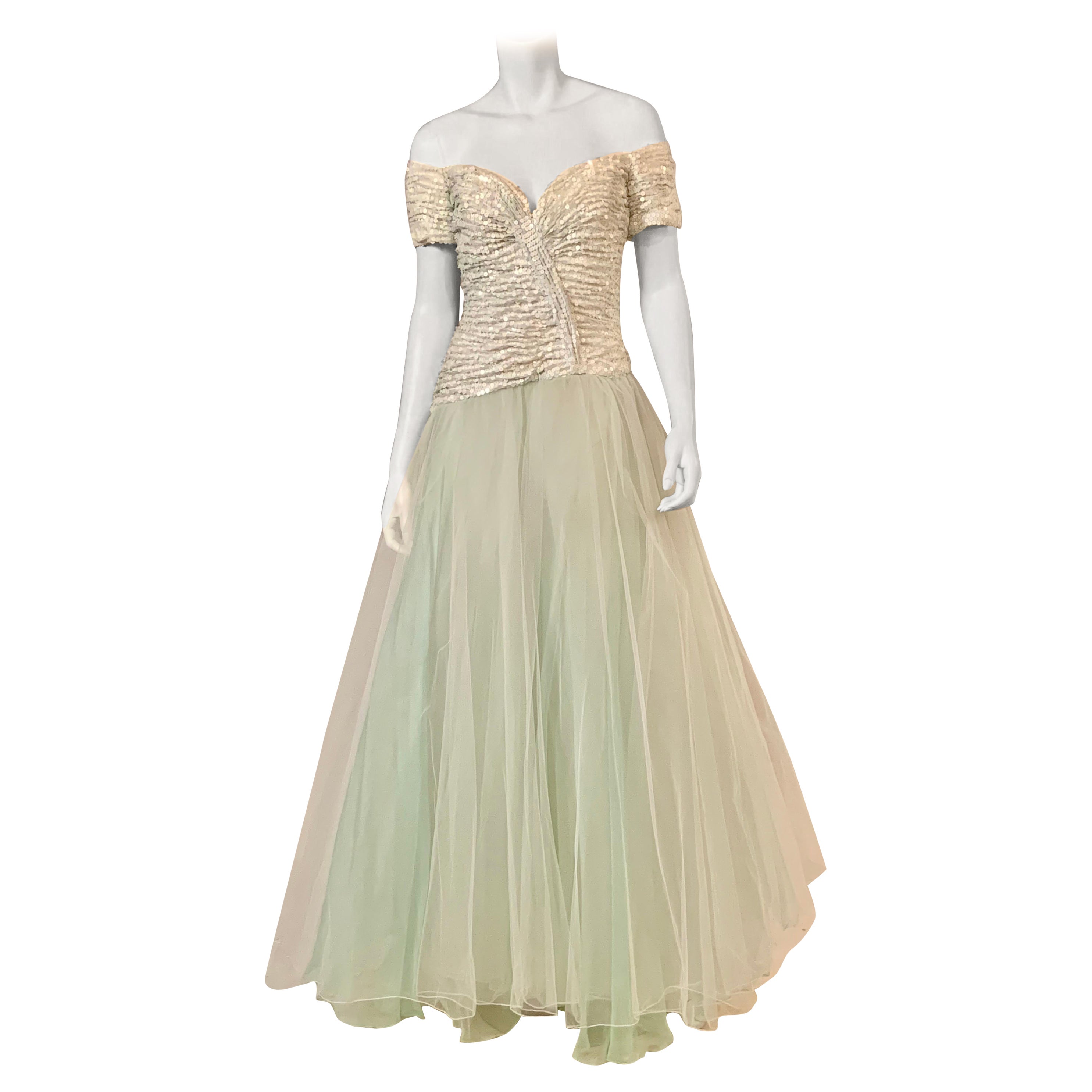 Vicky Tiel Couture, Parigi  Abito in tulle e paillettes bianco e acquamarina pallida in vendita