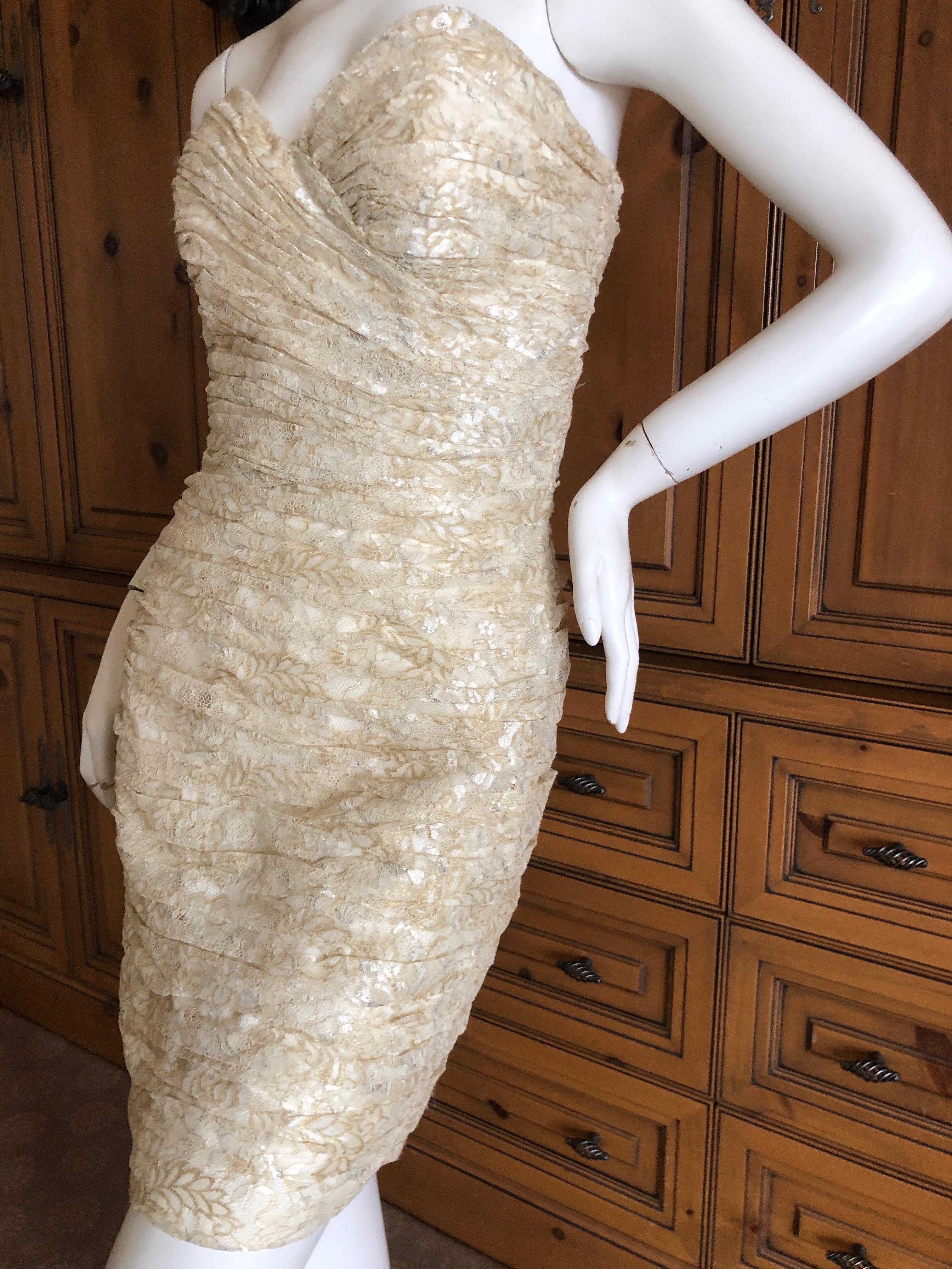 Vicky Tiel Paris 80's Gold Lace Strapless Cocktail Dress In Excellent Condition For Sale In Cloverdale, CA