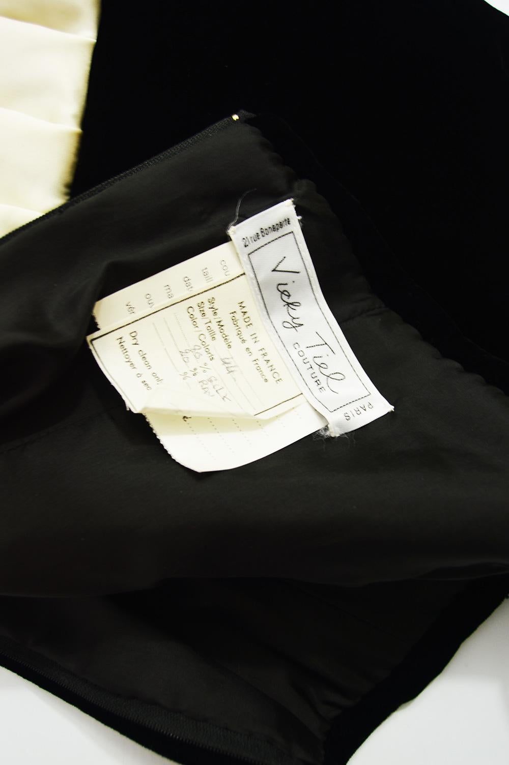 Vicky Tiel Vintage Black Velvet & Ivory Silk Satin Evening Dress, 1980s in vendita 2