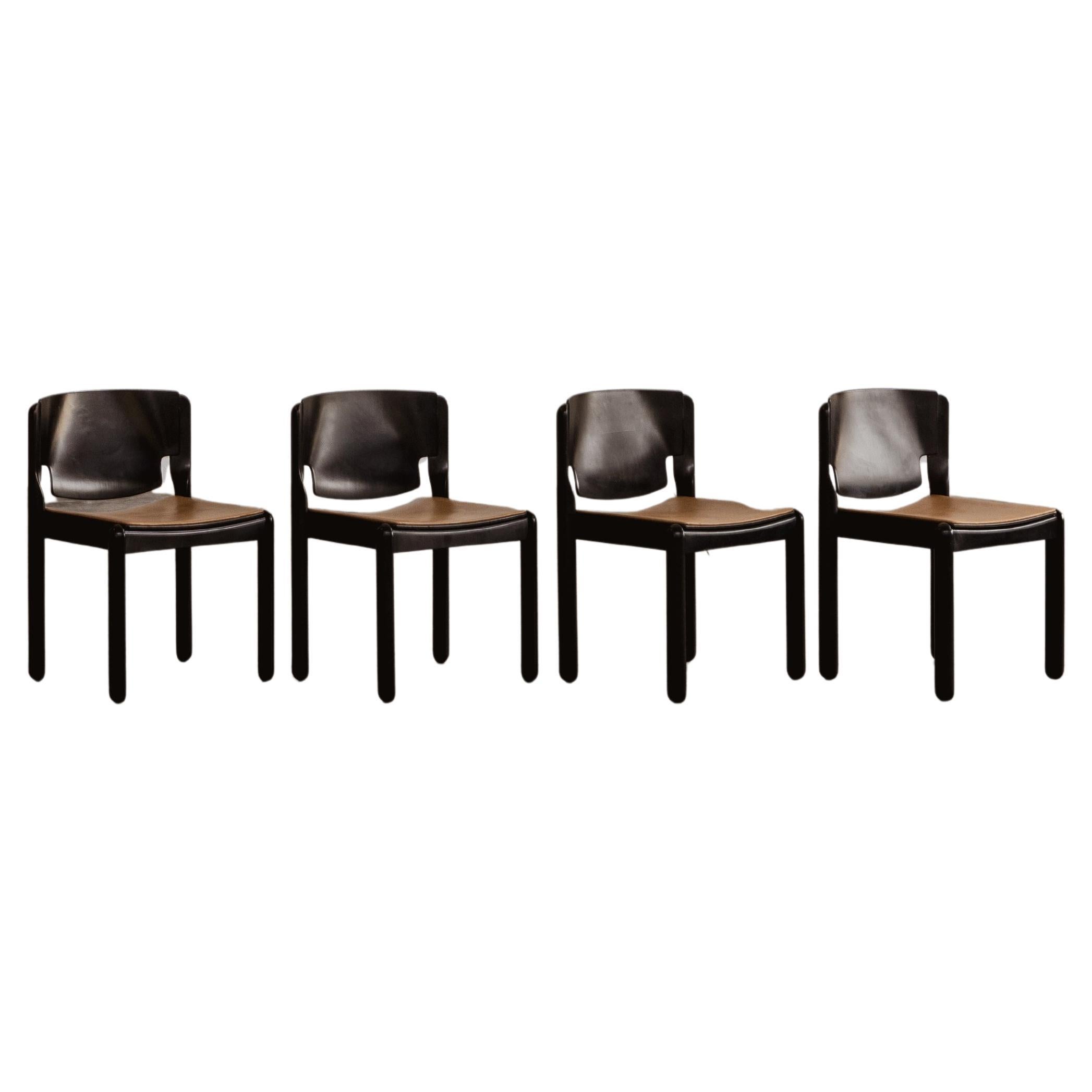 Vico Magistretti "122" Chairs for Cassina, 1967, Set of 4 For Sale