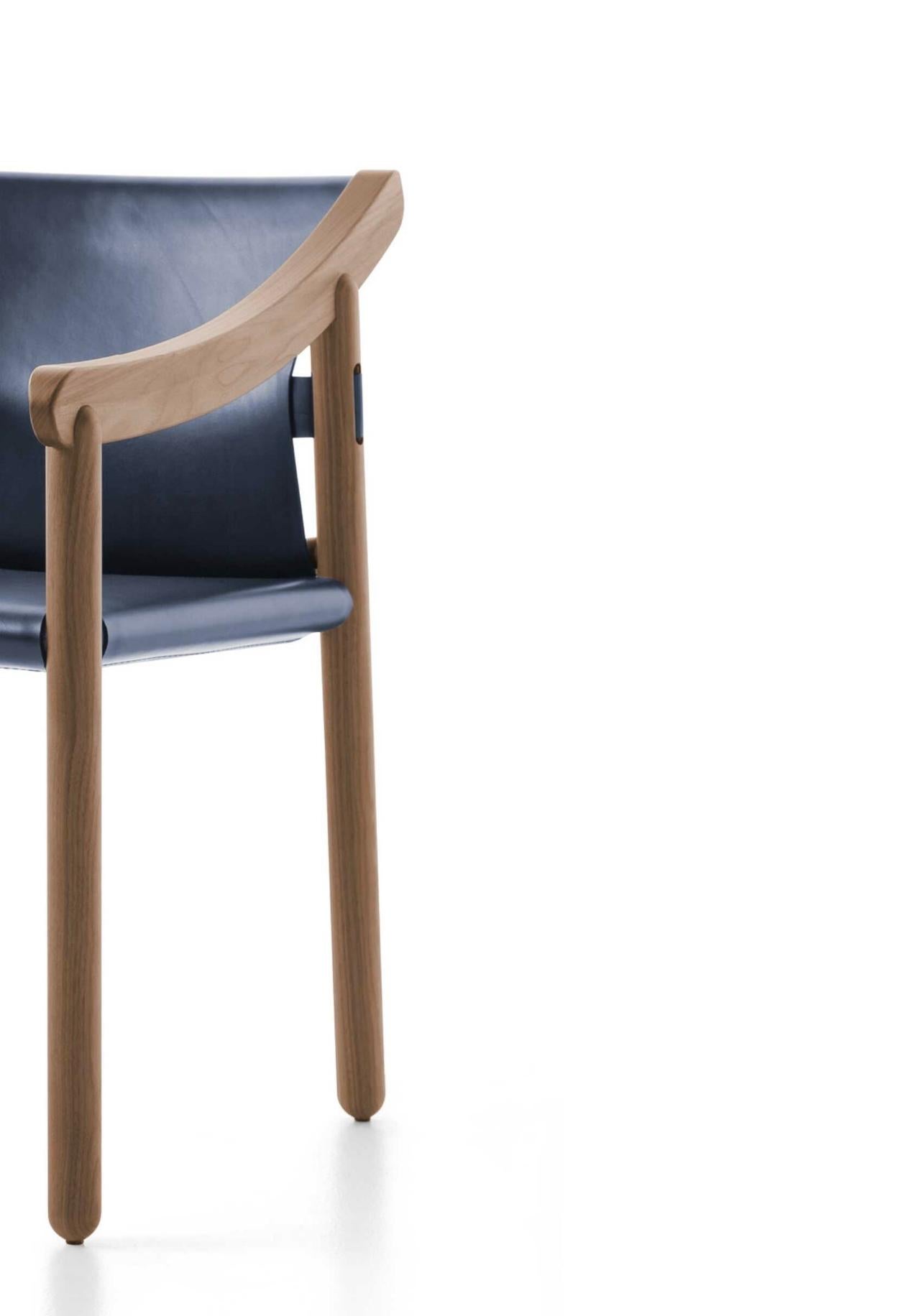 Sillón Vico Magistretti 905 Para Cassina Moderno de mediados de siglo en venta