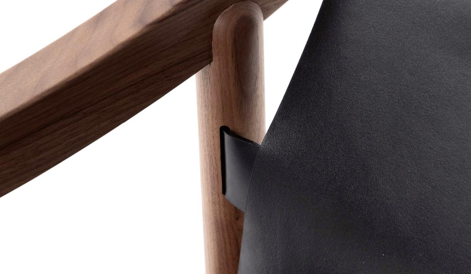 Sillón Vico Magistretti 905 Para Cassina Moderno de mediados de siglo en venta