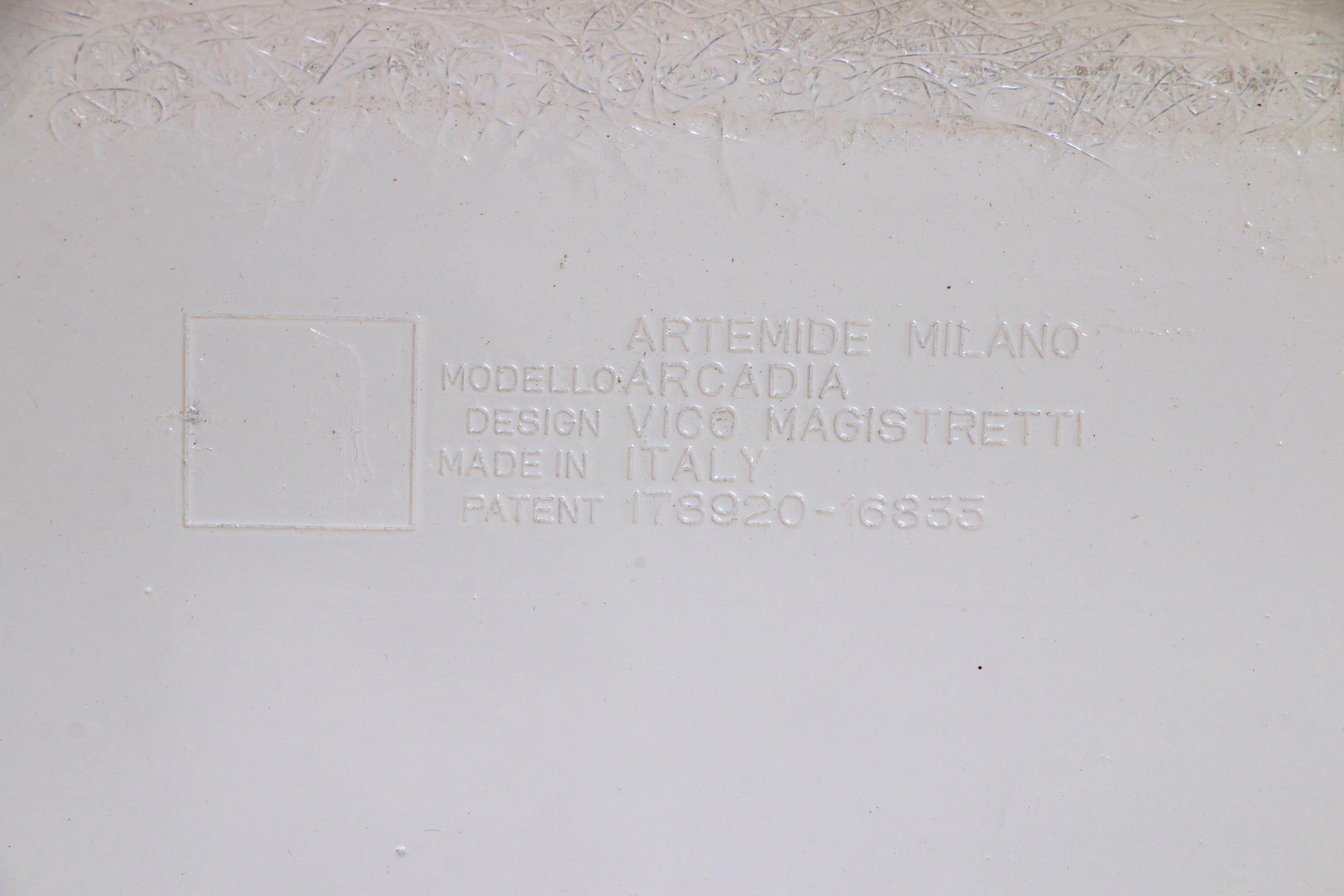 Vico Magistretti 'Arcadia' coffee table Artemide Milano, 1970 Italy 6