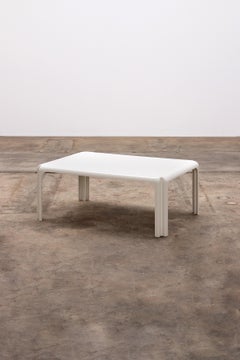 Vico Magistretti 'Arcadia' coffee table Artemide Milano, 1970 Italy