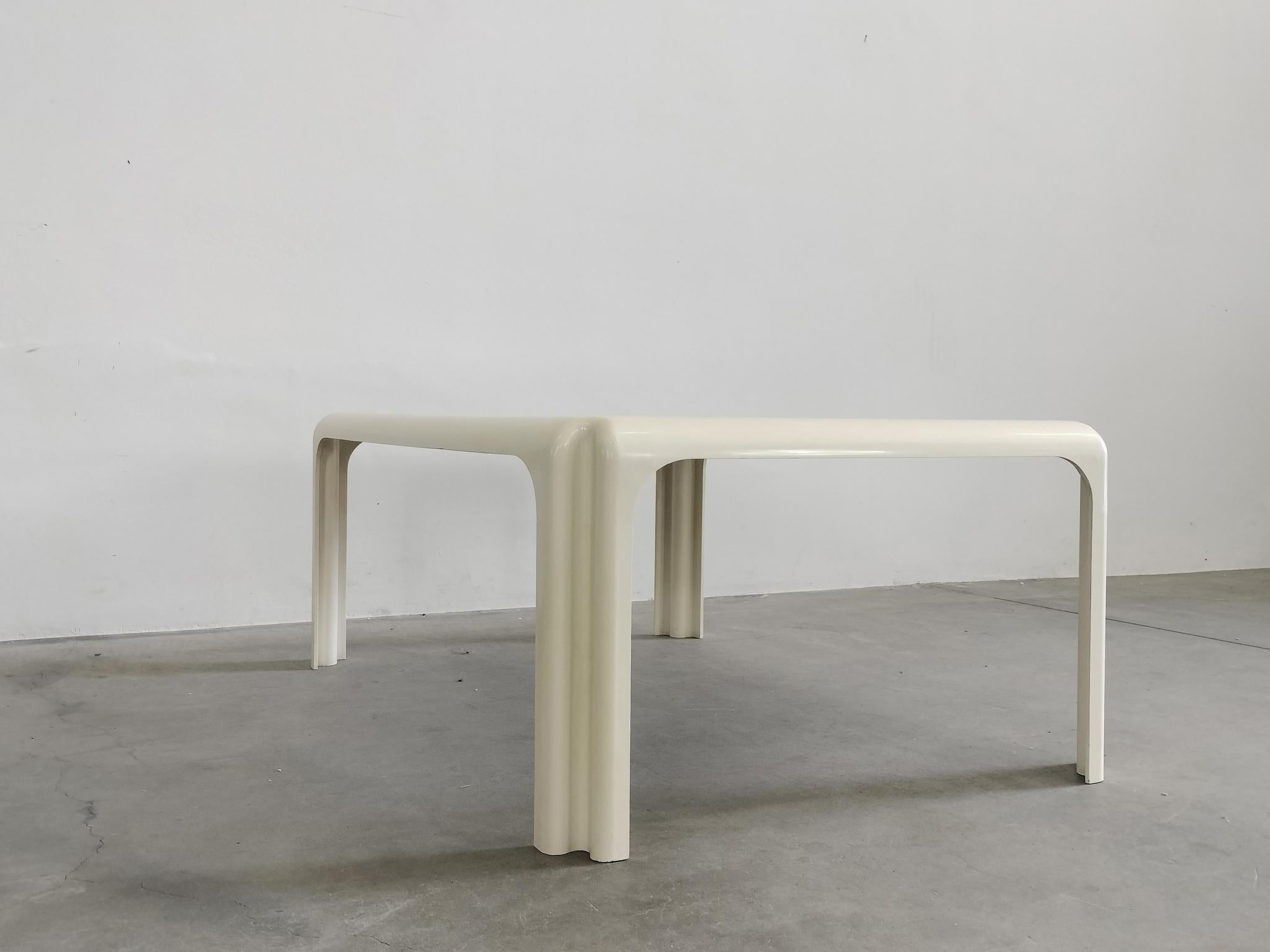 Vico Magistretti Arcadia White Rectangular Coffee Table by Artemide 1970s For Sale 2