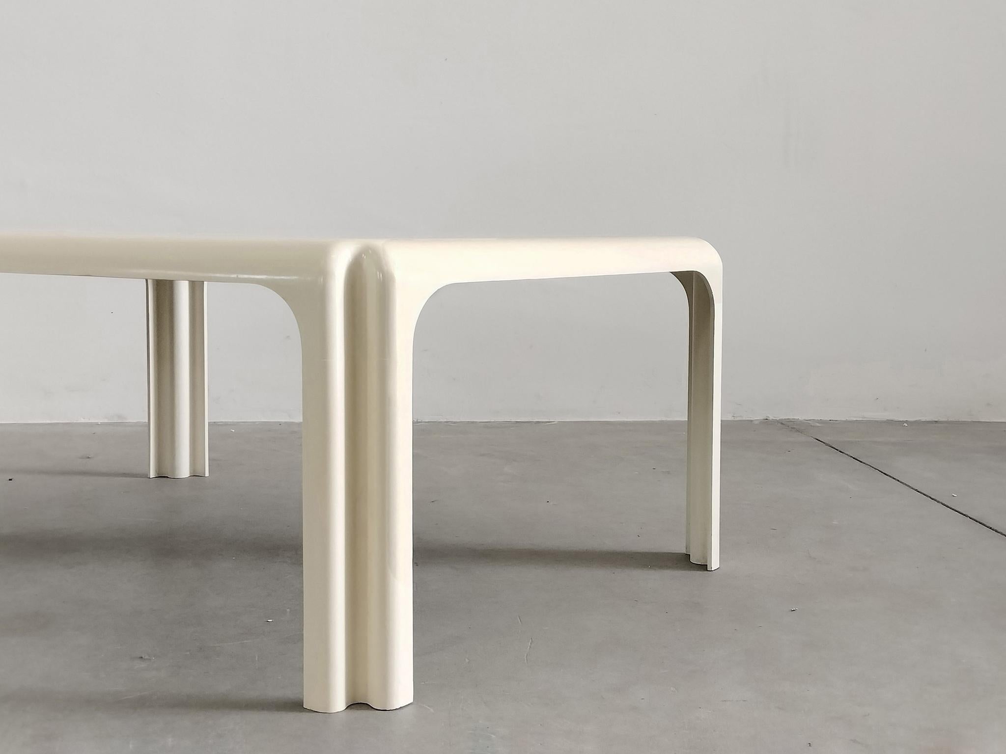 Vico Magistretti Arcadia White Rectangular Coffee Table by Artemide 1970s For Sale 4
