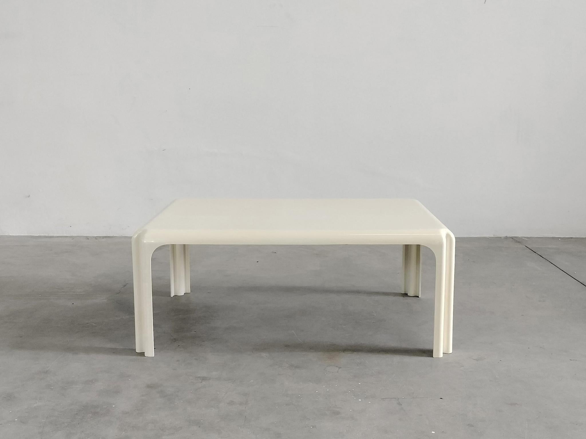 Italian Vico Magistretti Arcadia White Rectangular Coffee Table by Artemide 1970s For Sale