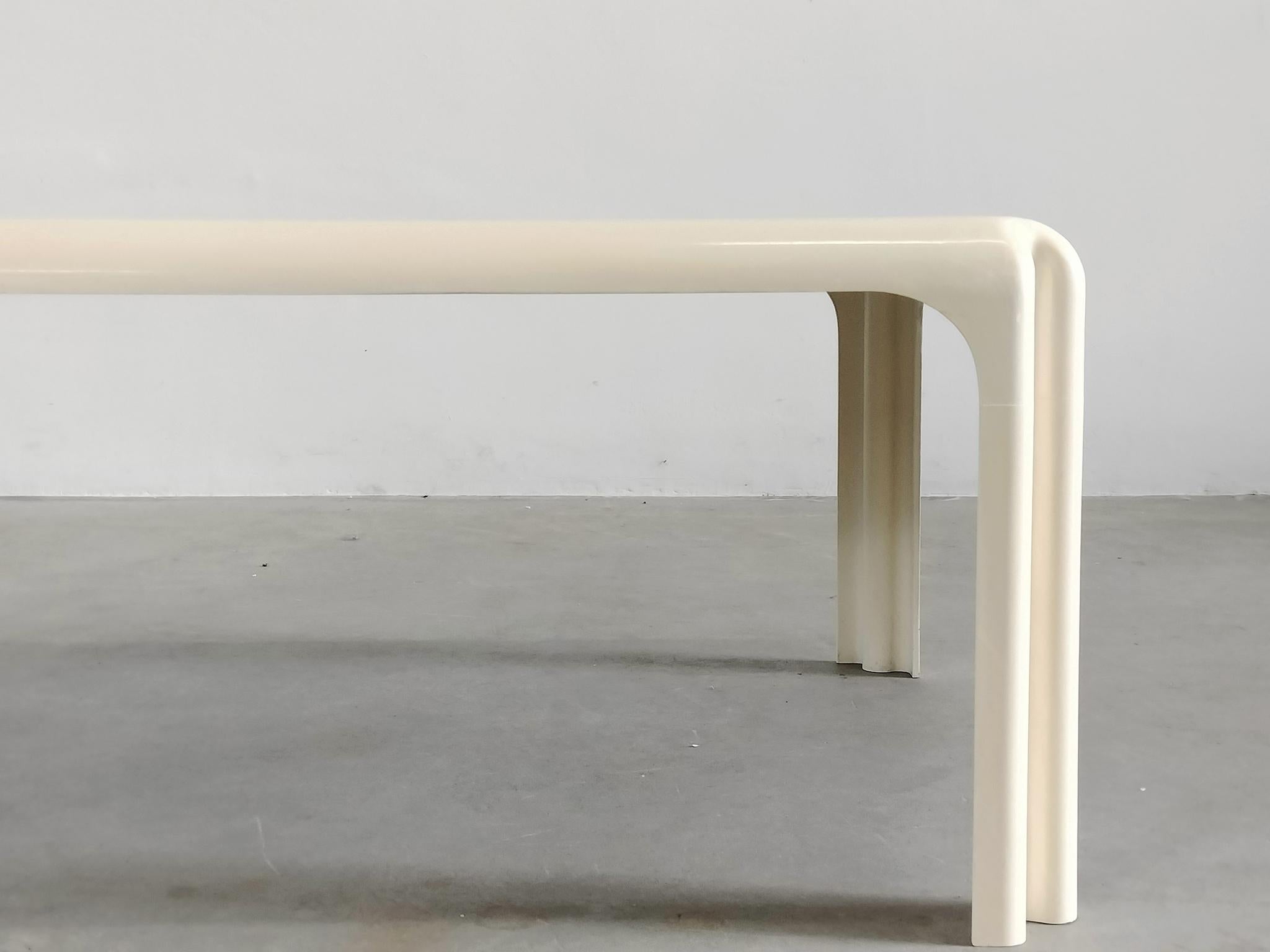Plastic Vico Magistretti Arcadia White Rectangular Coffee Table by Artemide 1970s For Sale