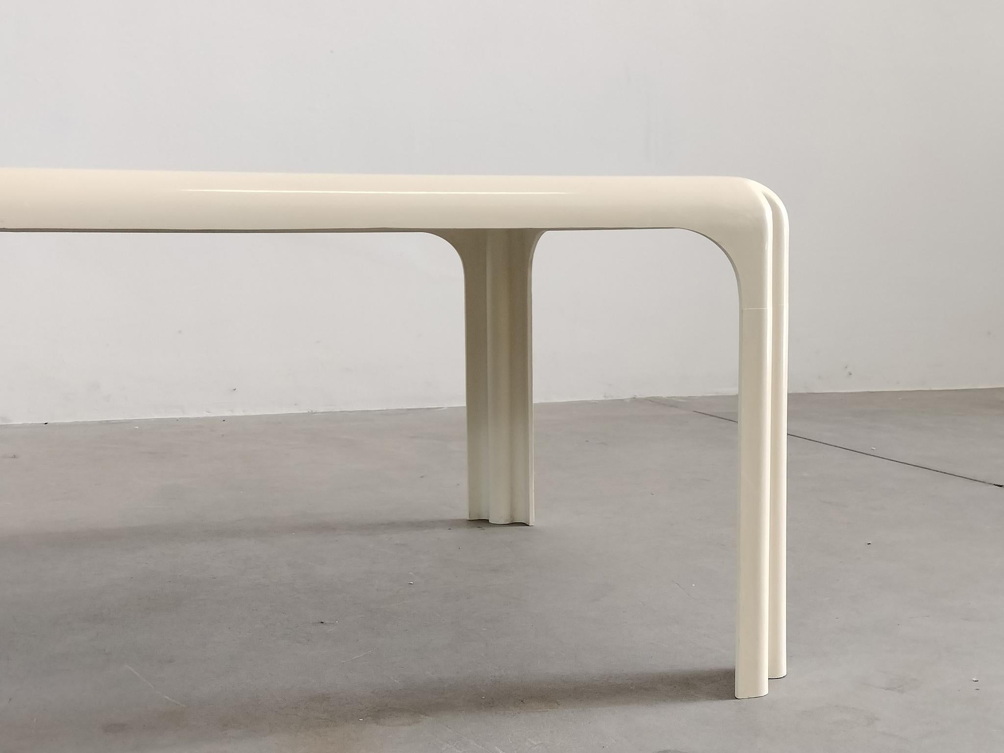 Vico Magistretti Arcadia White Rectangular Coffee Table by Artemide 1970s For Sale 1