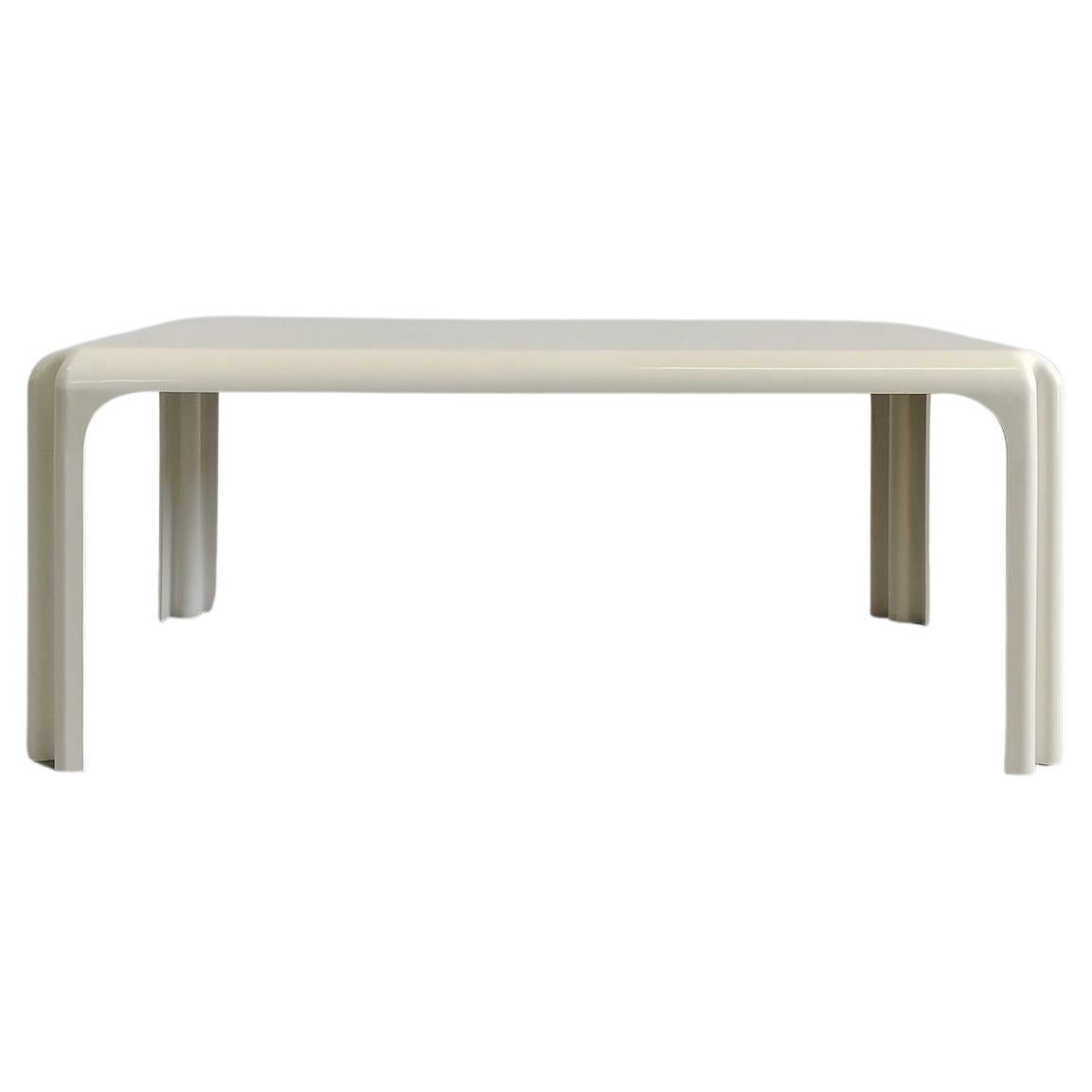 Vico Magistretti, weißer, rechteckiger Arcadia-Couchtisch von Artemide, 1970er Jahre