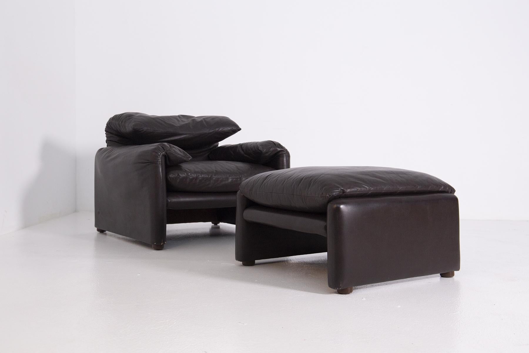 Mid-Century Modern Vico Magistretti Armchair and Ottoman in Leather for Cassina, First Edition